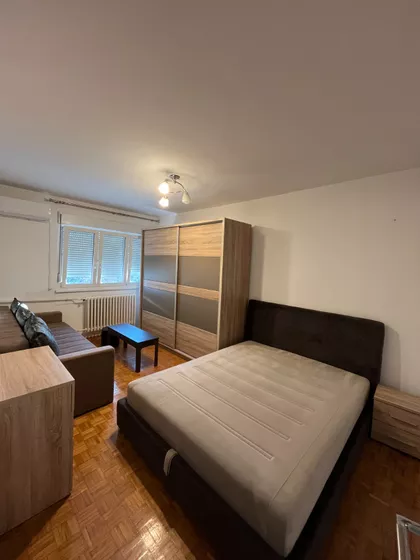 Koste Josipovića | 4zida.rs