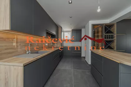 Maksima Gorkog | 4zida.rs