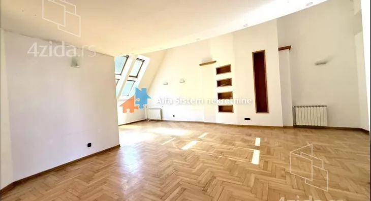 Šestosoban stan | 4zida