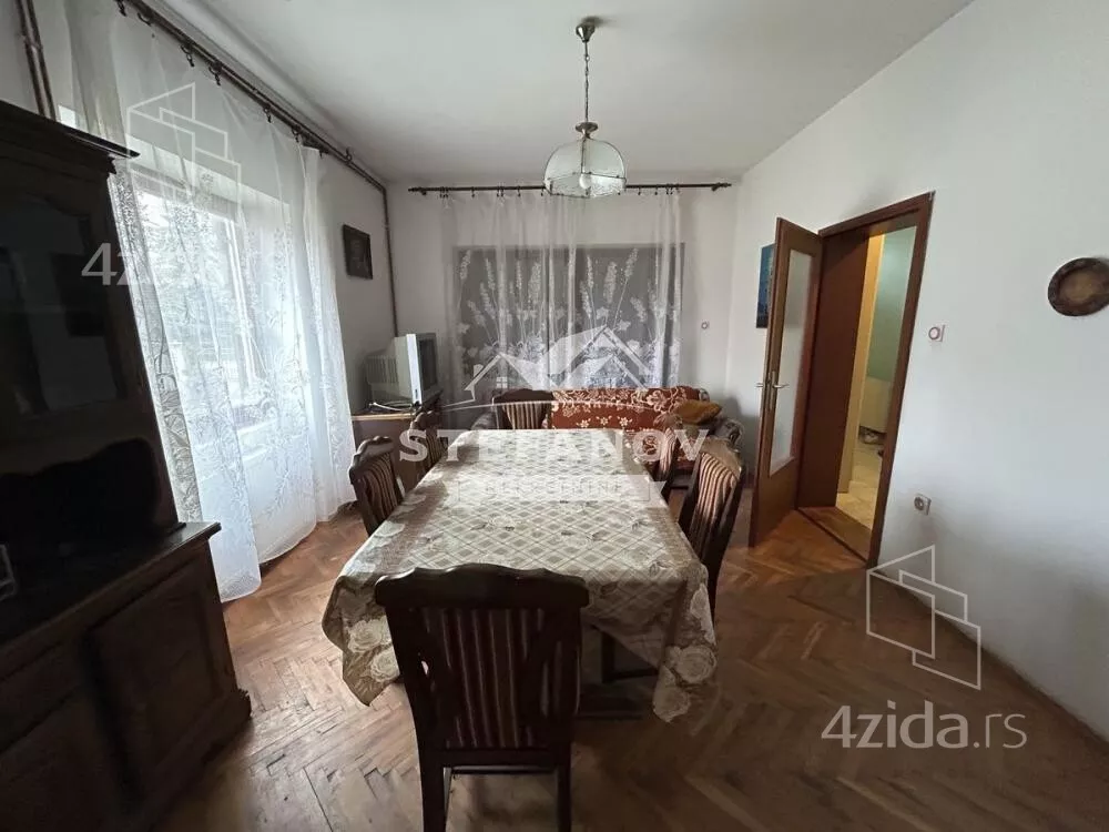 Kuća | 4zida
