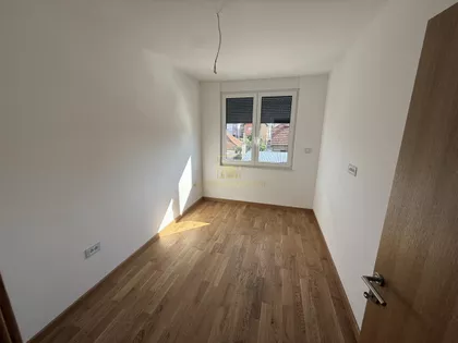 Banatić | 4zida.rs