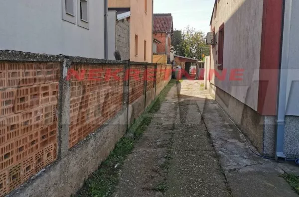 Plac | 4zida