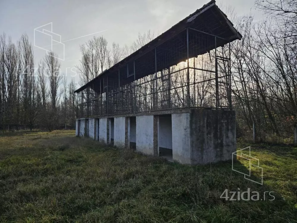 Poslovna zgrada | 4zida