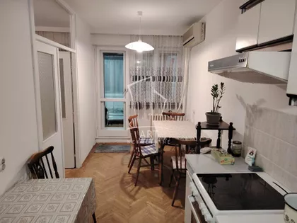 Klare Cetkin | 4zida.rs