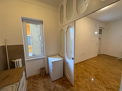 Železnička 34 | 4zida.rs