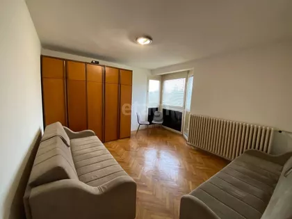 Karađorđeva | 4zida.rs