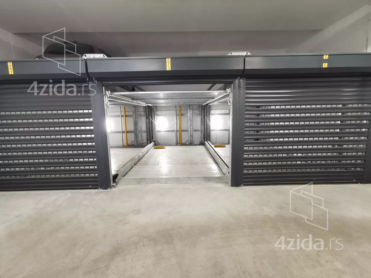 Garaža | 4zida