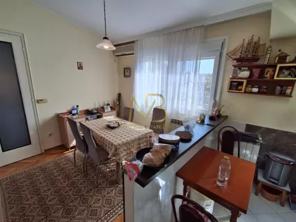 Porodice Trajković | 4zida.rs