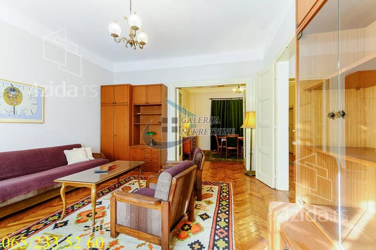 Četvoroiposoban stan | 4zida