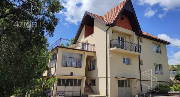 Kuća | 4zida