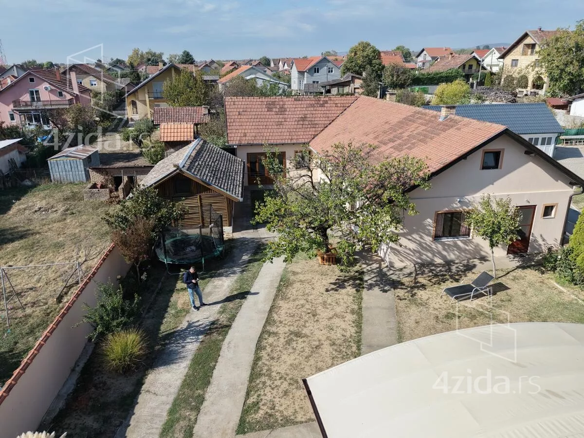 Kuća | 4zida
