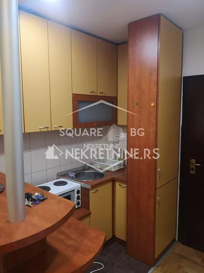 Đuke Dinić | 4zida.rs