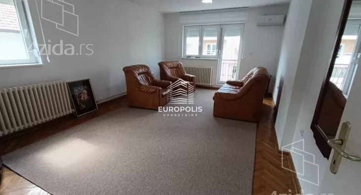 5-etažna kuća | 4zida