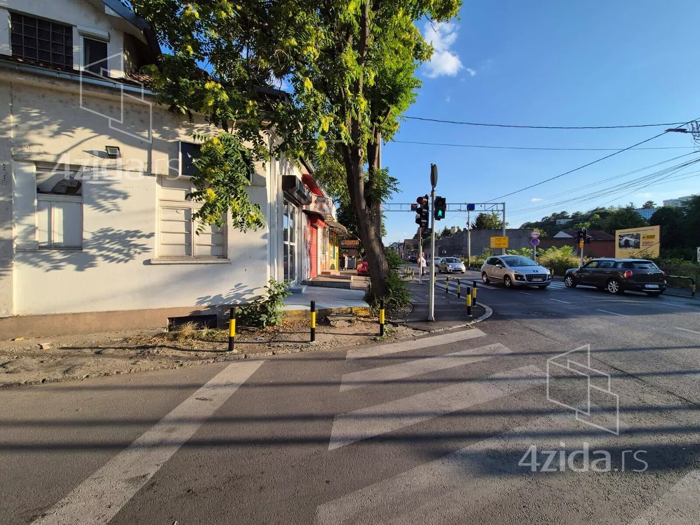 Lokal | 4zida