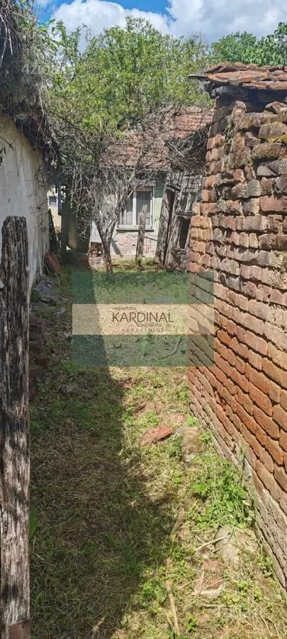 Plac | 4zida