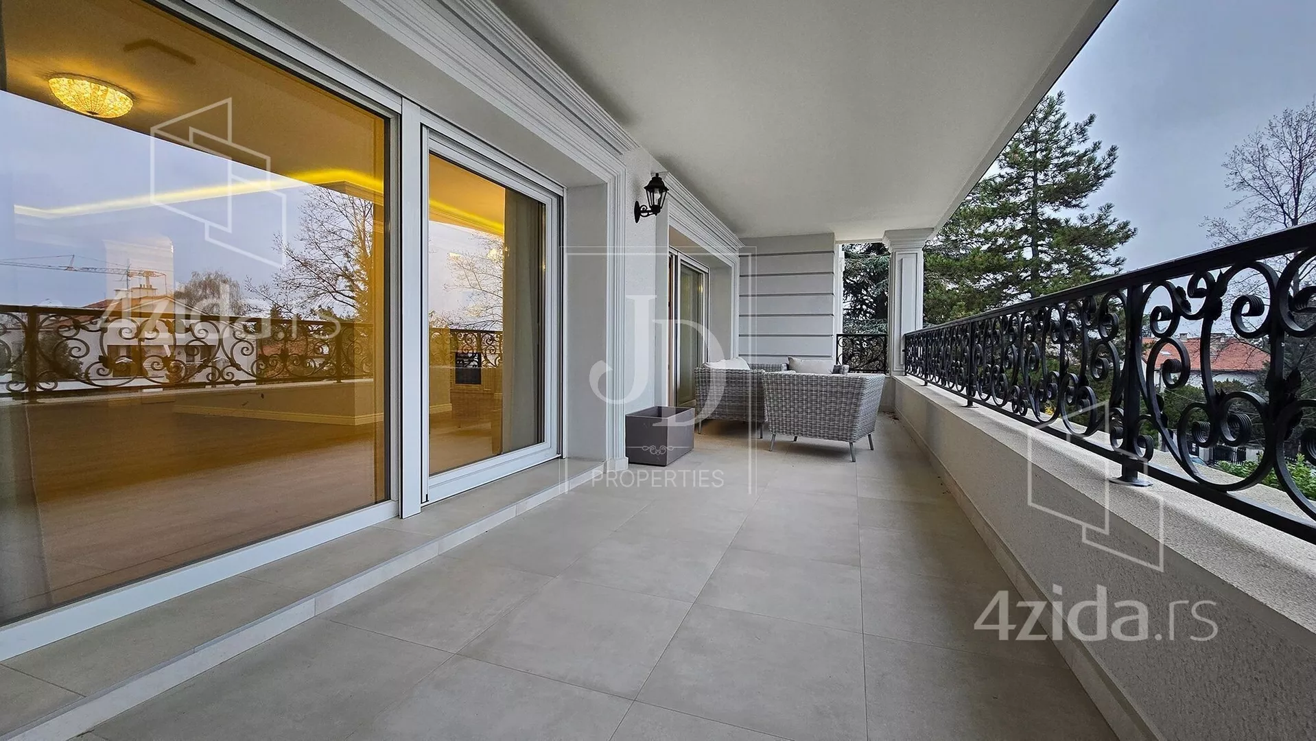 Petosoban stan | 4zida