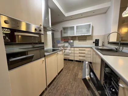 Petra Drapšina | 4zida.rs