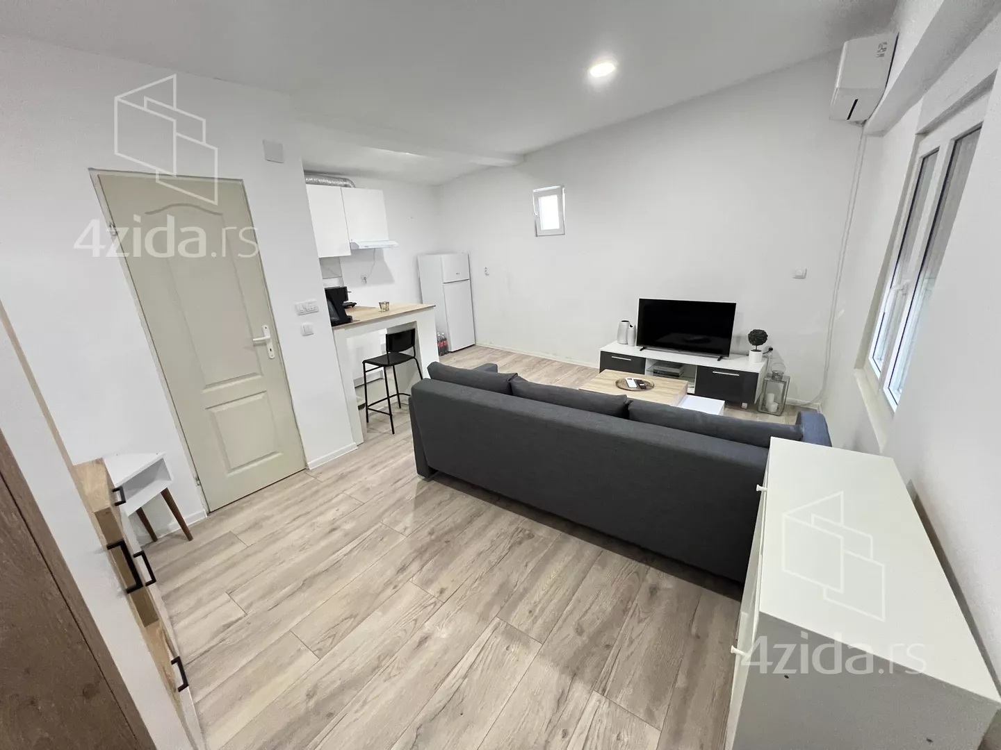 Garsonjera | 4zida