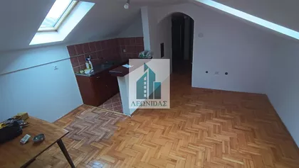 Božidar Adžija | 4zida.rs