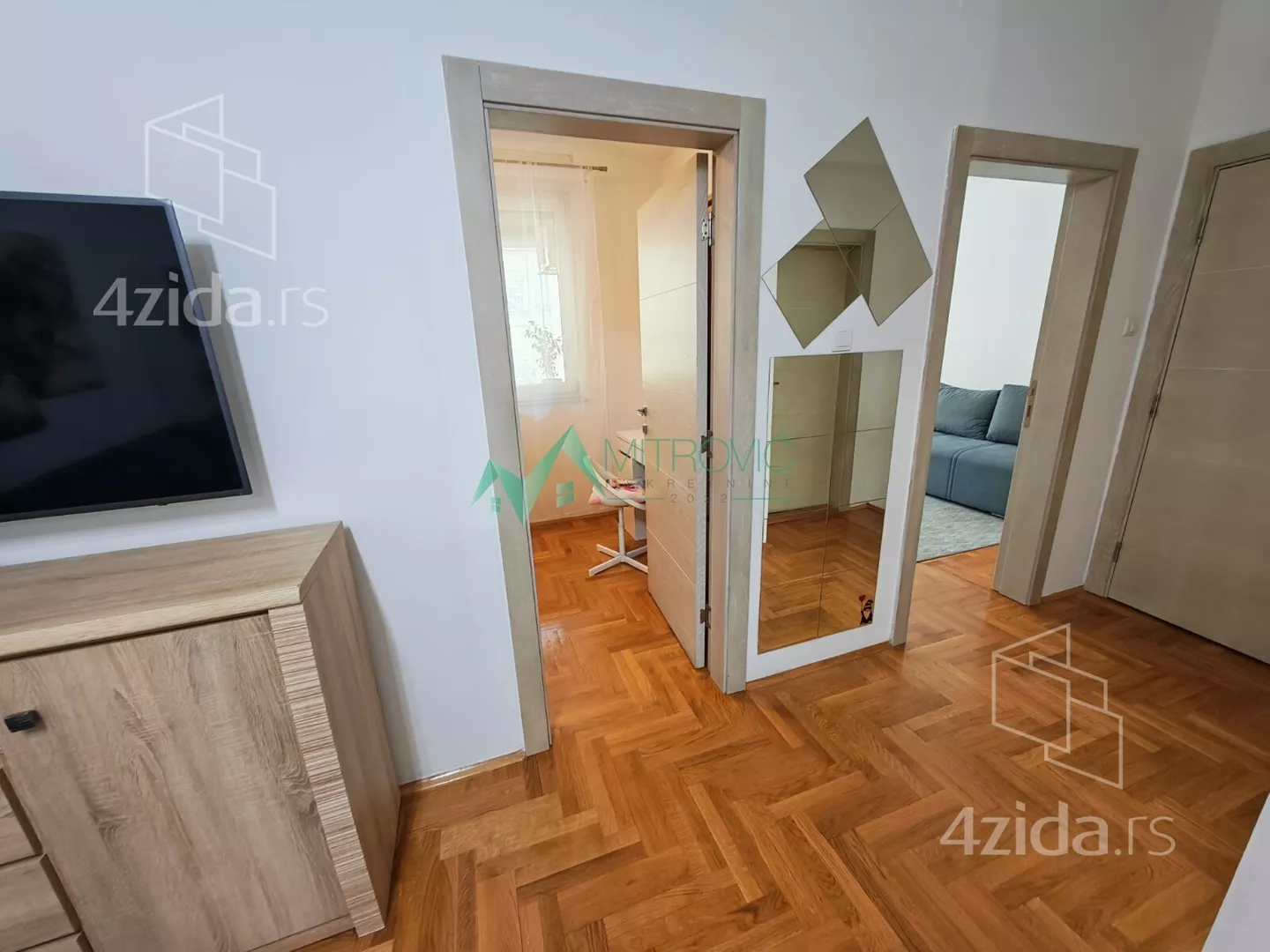 Dvoiposoban stan | 4zida