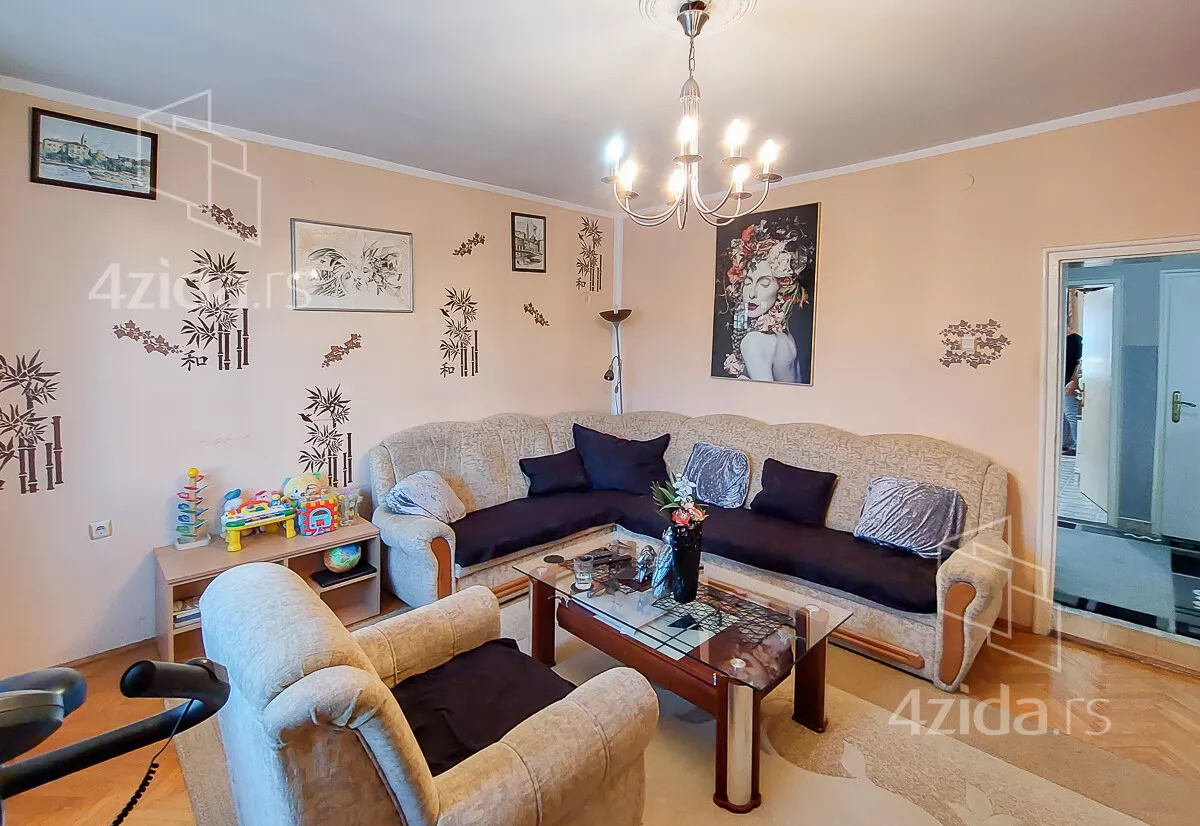 Kuća | 4zida
