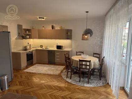 Skupština | 4zida.rs