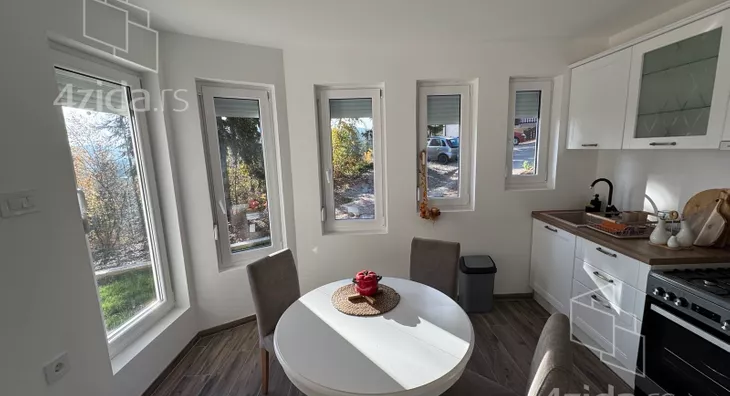 3-etažna kuća | 4zida