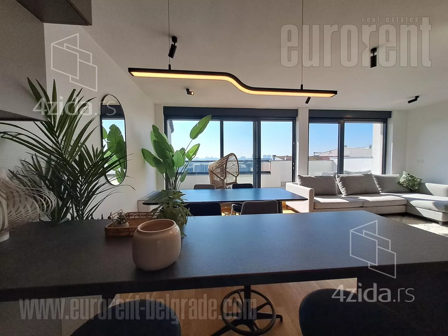 Petosoban stan | 4zida