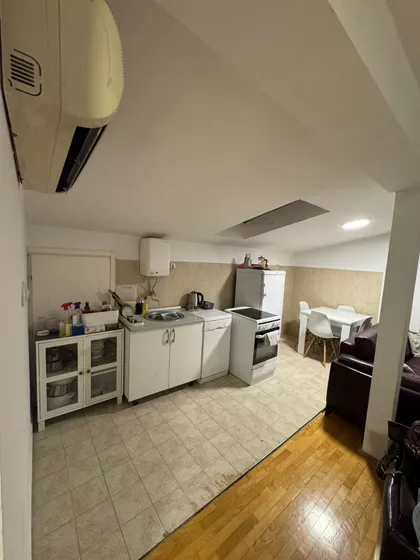 Autokomanda | 4zida.rs