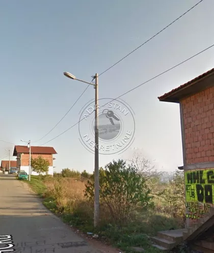 Mali Mokri Lug | 4zida.rs
