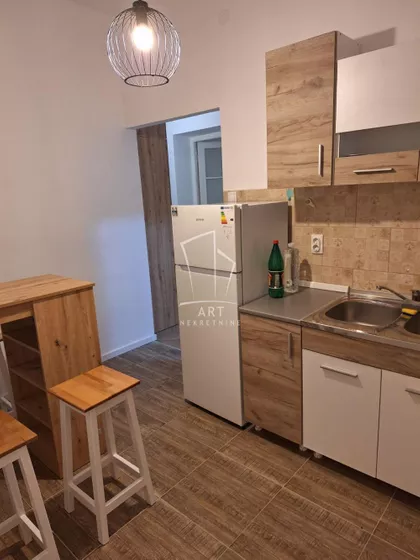 Vukice Mitrović | 4zida.rs