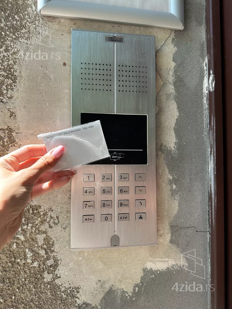 Kancelarija | 4zida
