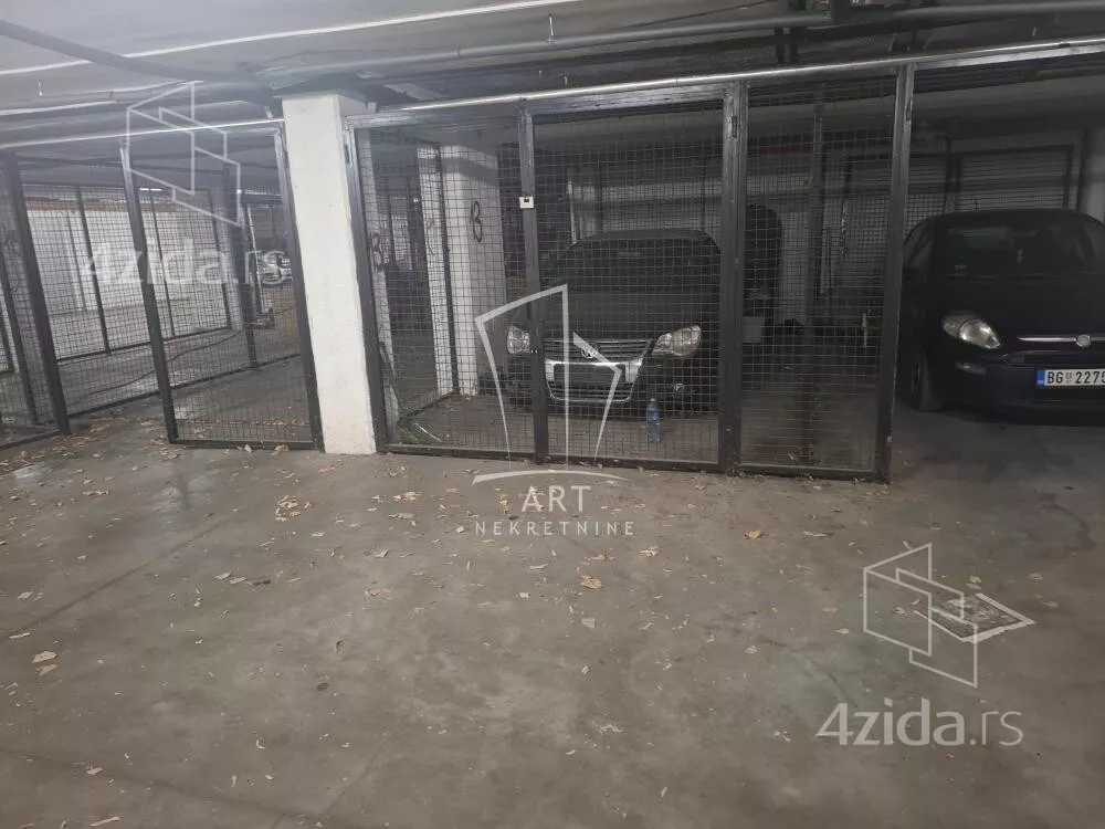 Garaža | 4zida
