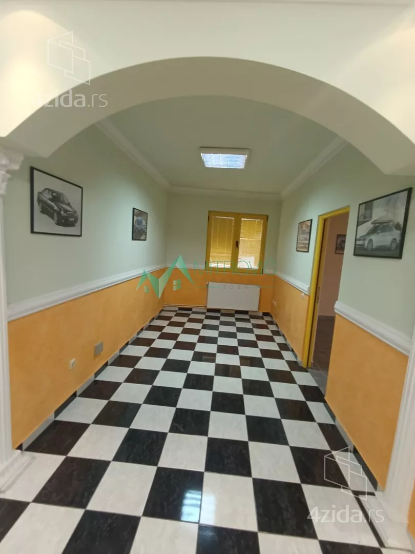 Poslovni prostor | 4zida