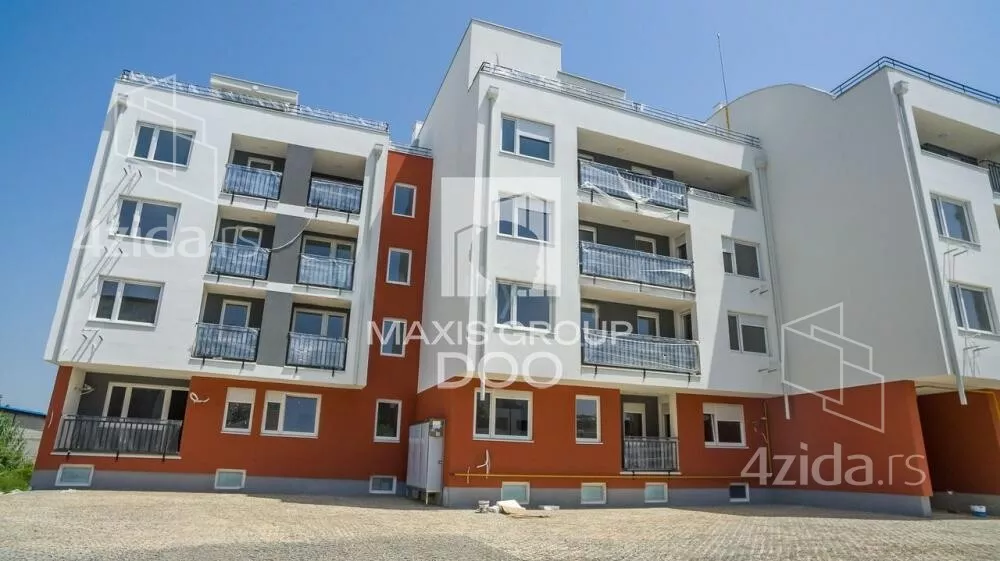 Petosoban stan | 4zida