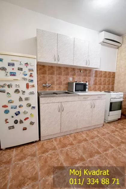 Milana Uzelca | 4zida.rs