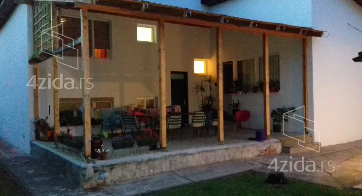 Kuća | 4zida