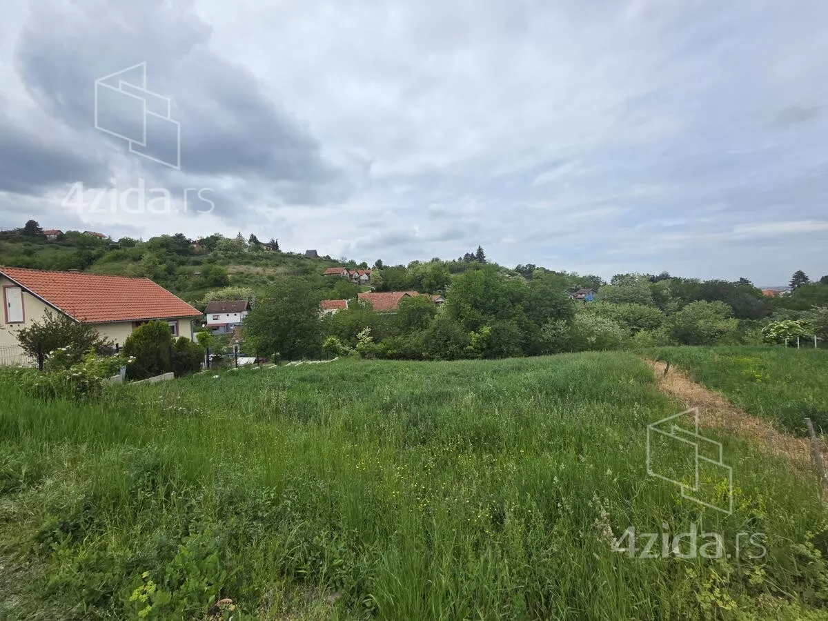 Plac | 4zida
