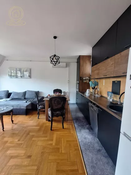 Crveni Krst Vračar | 4zida.rs