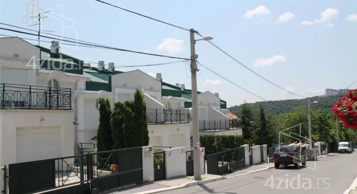 Kuća | 4zida