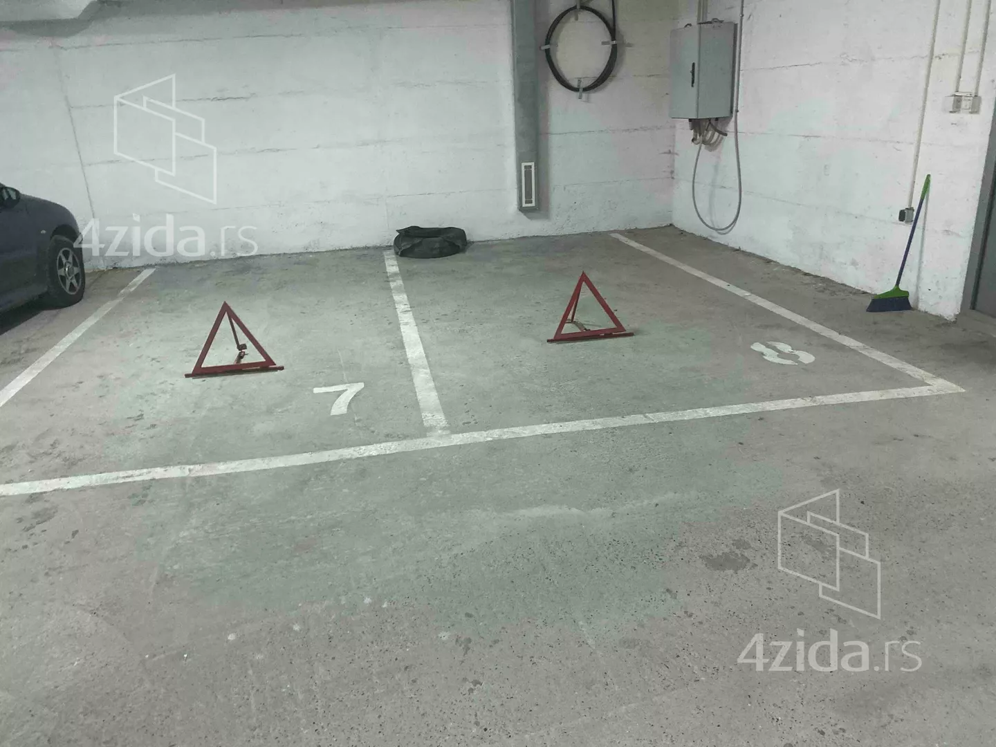 Garaža | 4zida