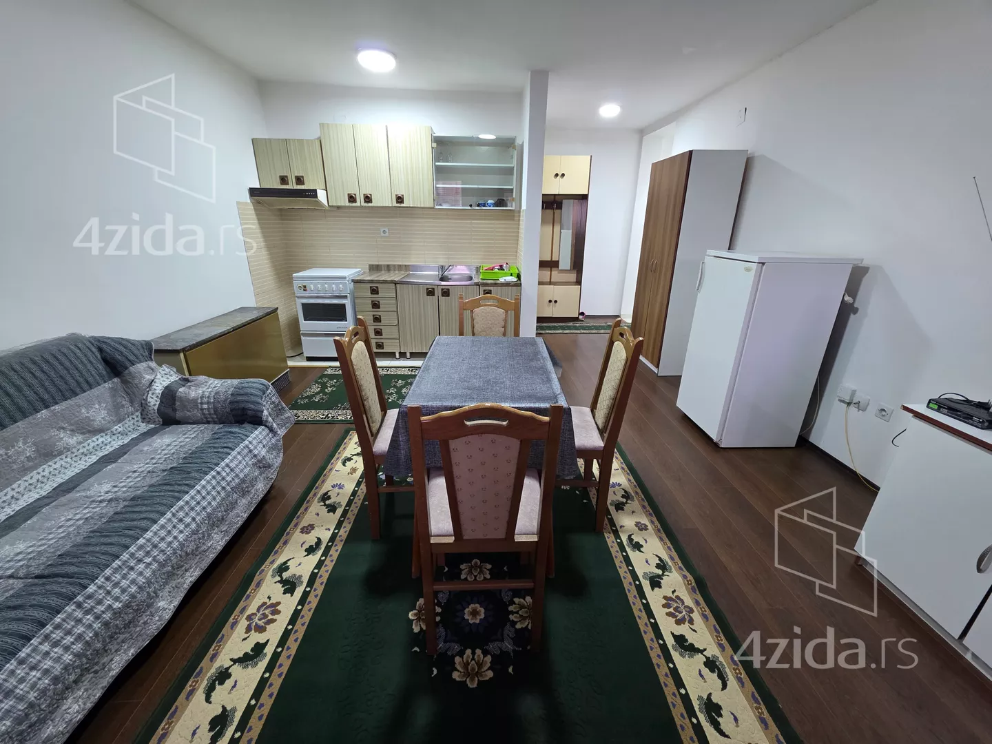 Garsonjera | 4zida