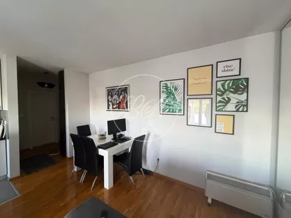 Ugrinovačka | 4zida.rs