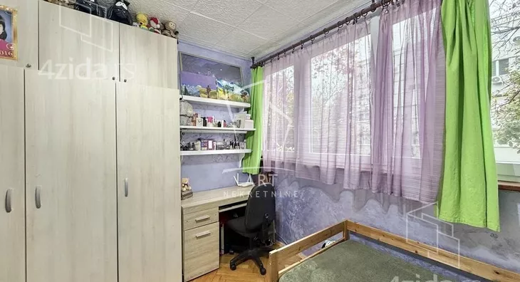 Troiposoban stan | 4zida