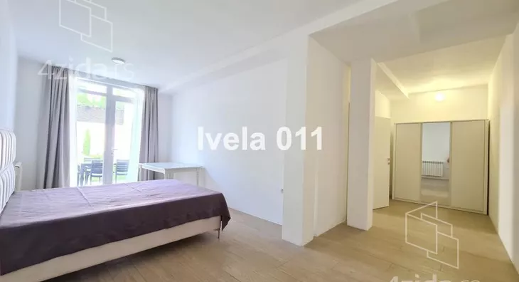 Šestosoban stan | 4zida