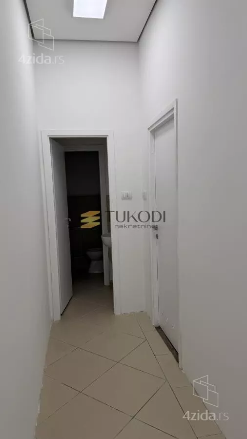 Lokal | 4zida