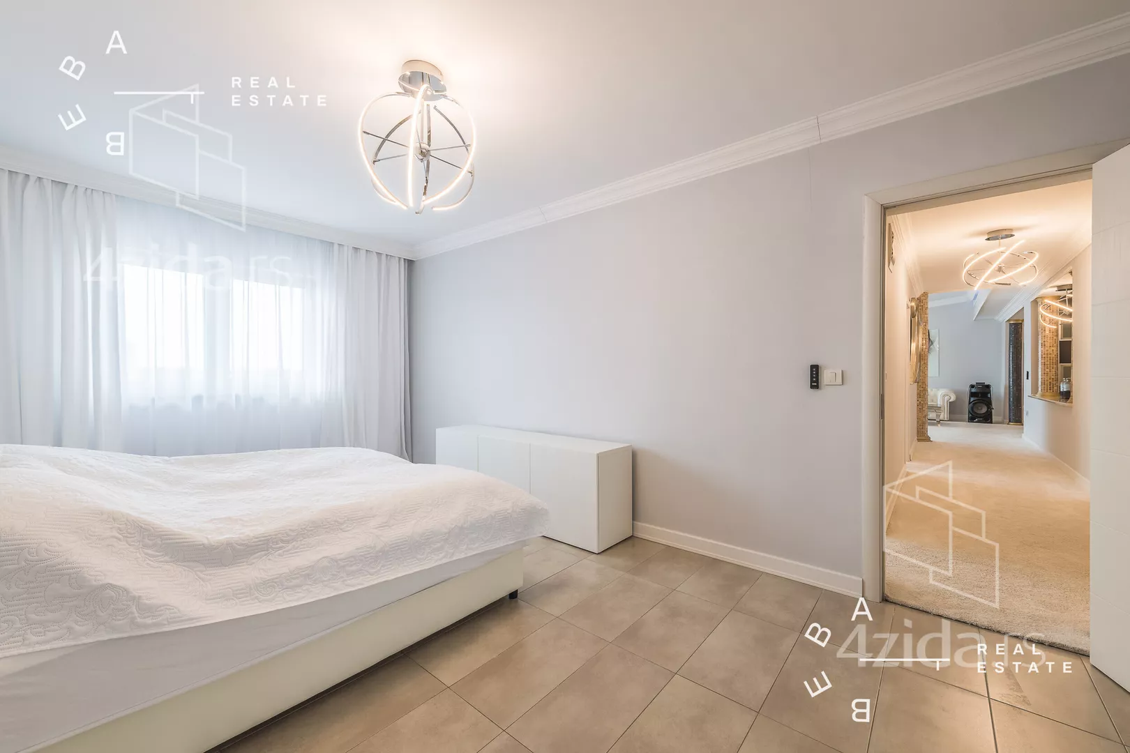 Šestosoban stan | 4zida