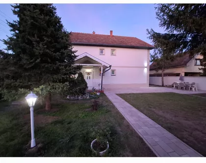 Mali Radanovac | 4zida.rs