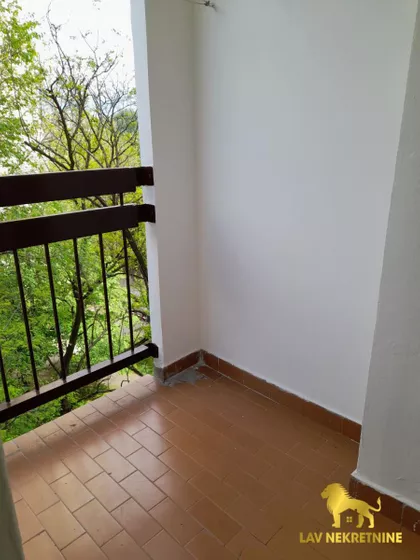 BULEVAR CARA LAZARA | 4zida.rs