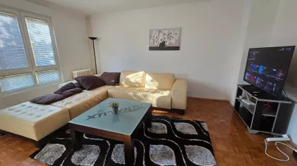 Ismeta Mujezinovića 19 | 4zida.rs